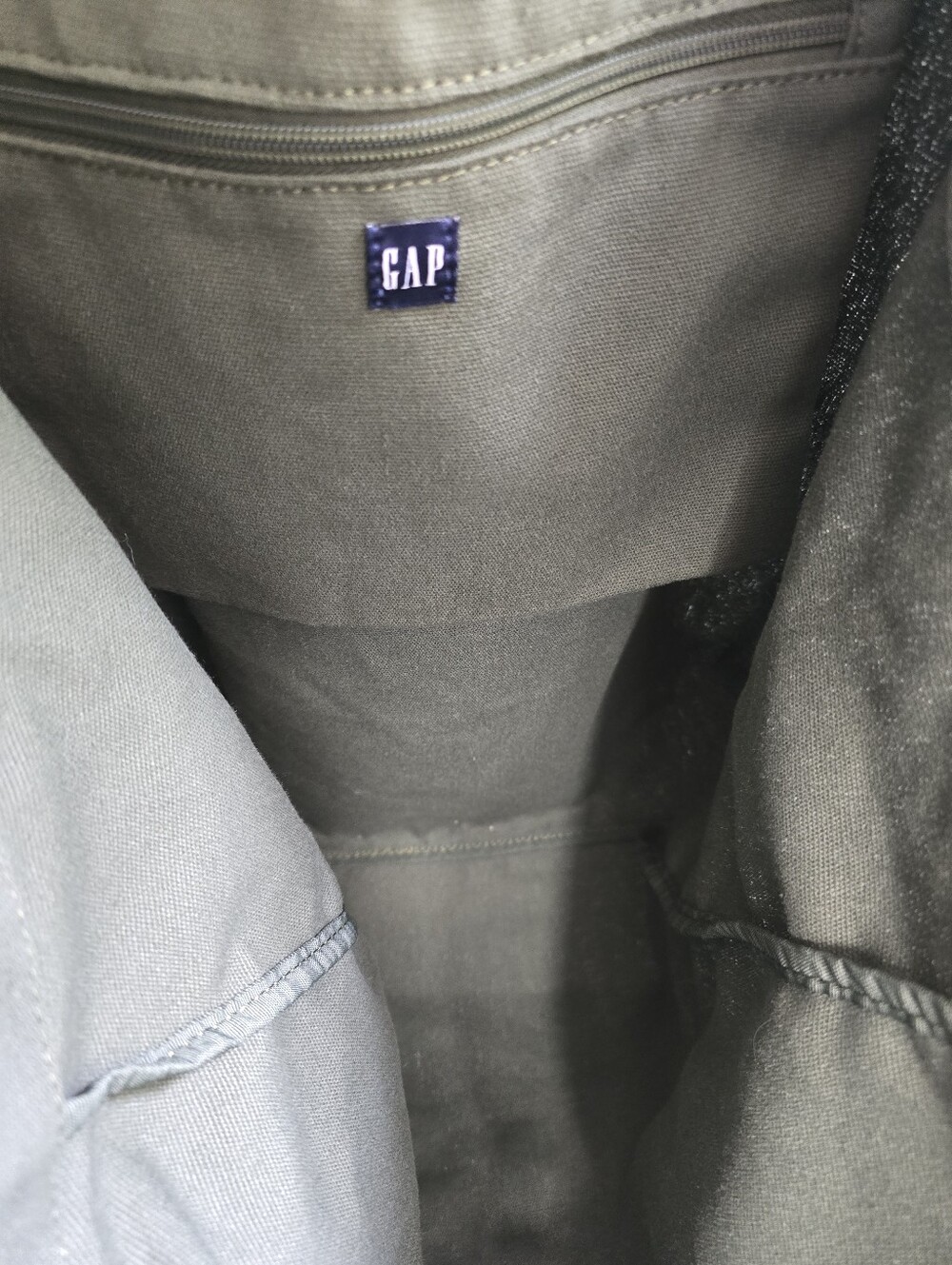 GAP Olive Logo Canvas Tote in Deep Green - Picture 5 of 7